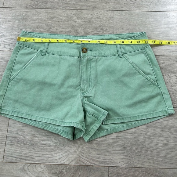 Forever 21 Green 100% Cotton Shorts - Picture 5 of 9